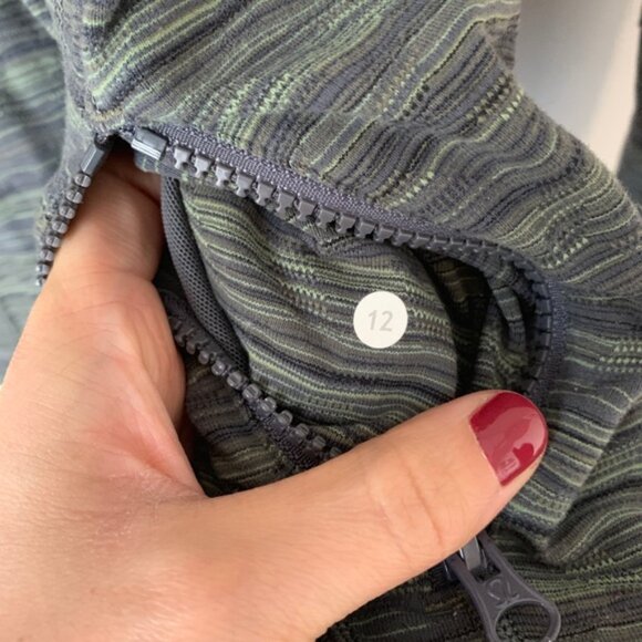 Lululemon Define Jacket in Space Dye Twist - Picture 4 of 8